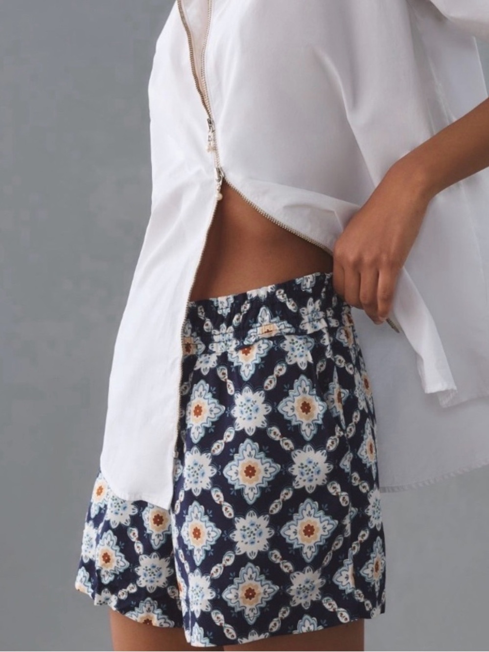 Anthropologie easy traveler shorts blue size small
